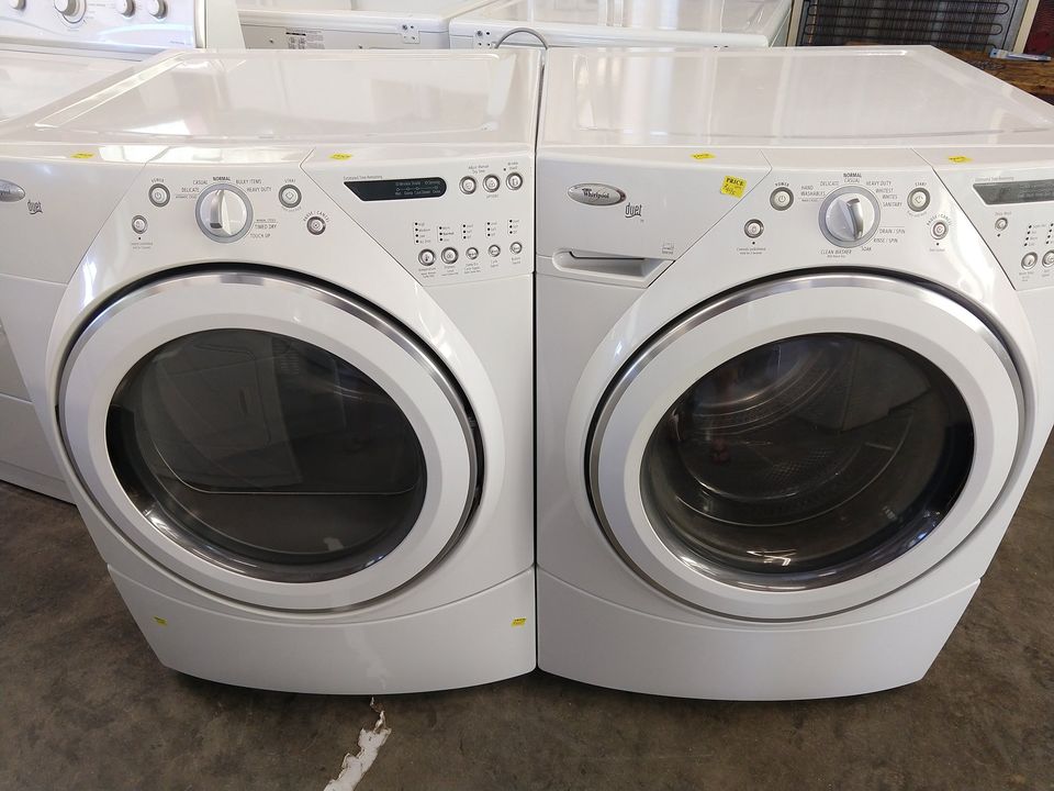 White front load whirlpool washer dryer set